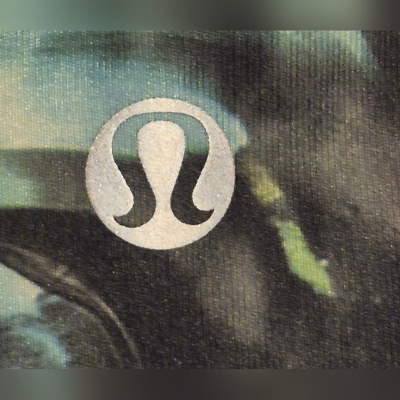 Lululemon Speed Tight III *All Full-On Luxtreme Pigment Wave Multi / Black / Reg - Picture 6 of 11